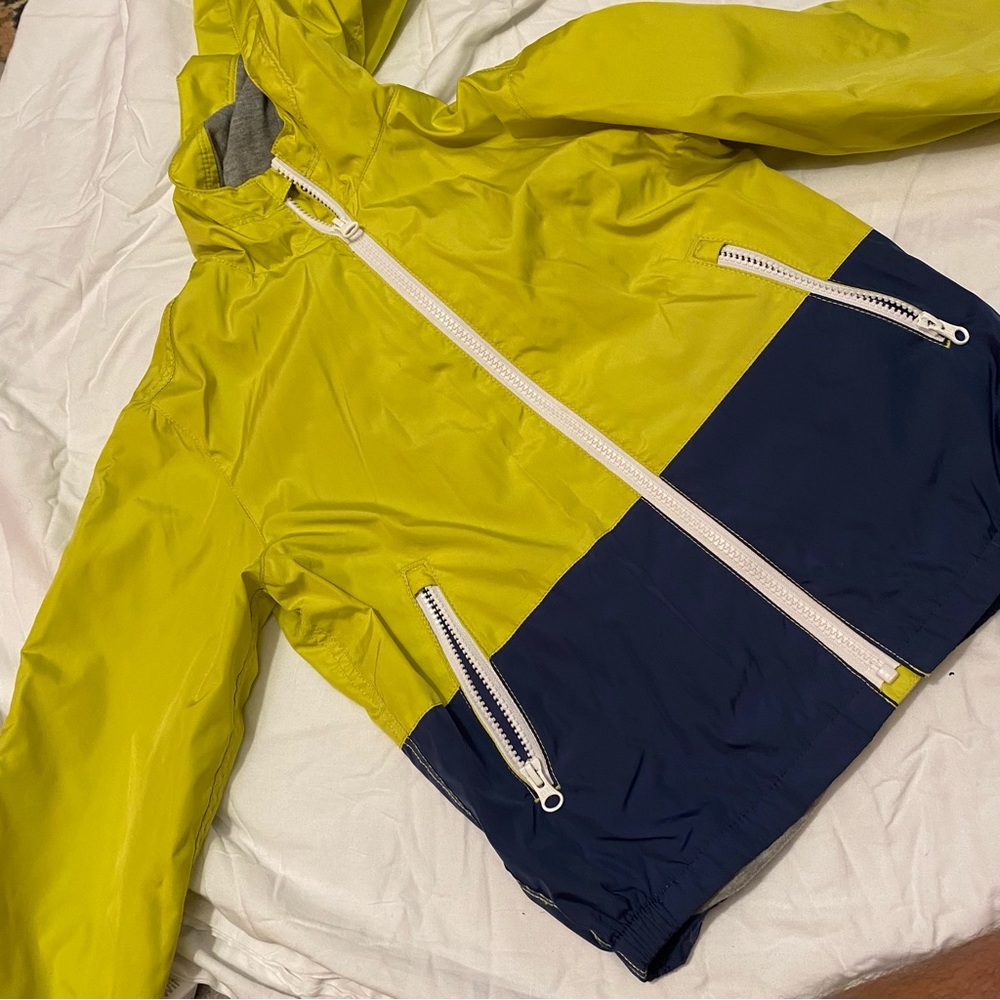 Gap Lined windbreaker ☔️ size small 6/7